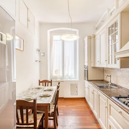 House Apartment *